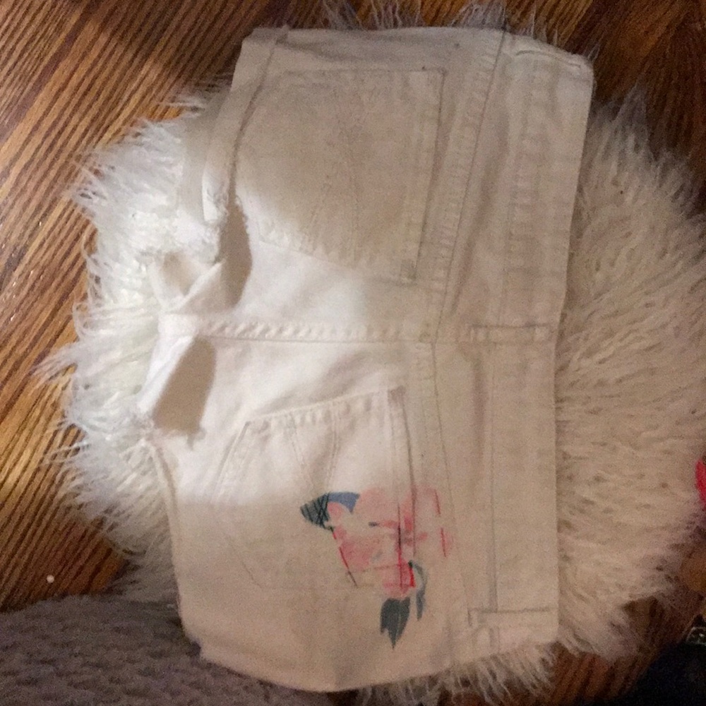 Shorts - Picture 2 of 2